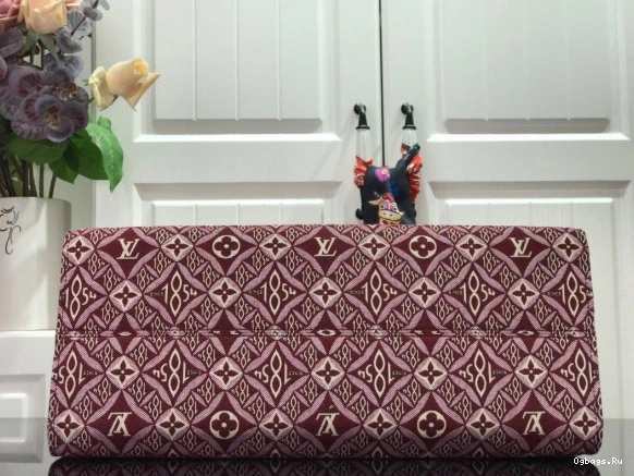 1854 SINCE ONTHEGO LOUIS VUITTON GM 0202